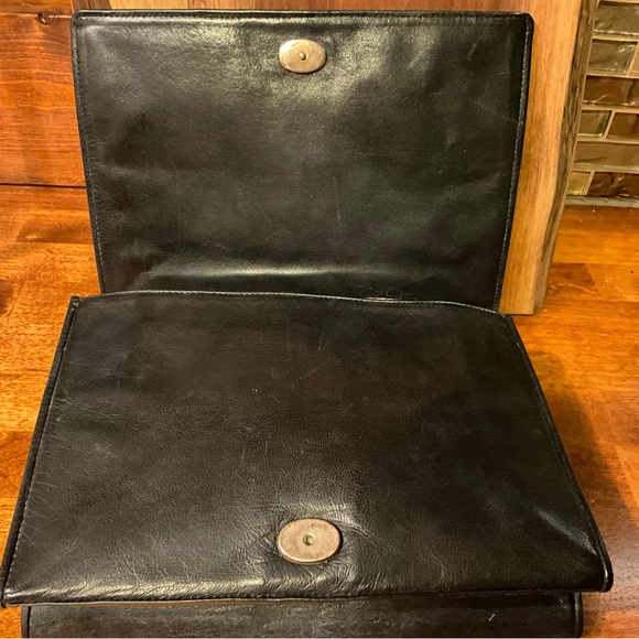 Chanel Black Quilted Leather Chain Bag - Picture 13 of 16